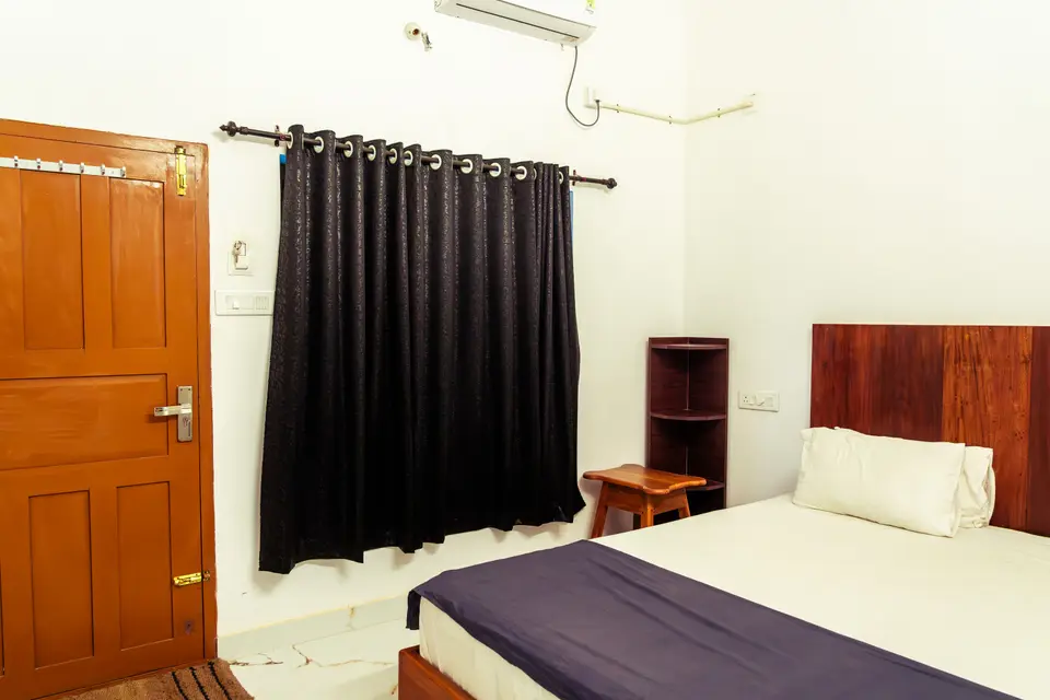 A/C Dorm Bed
